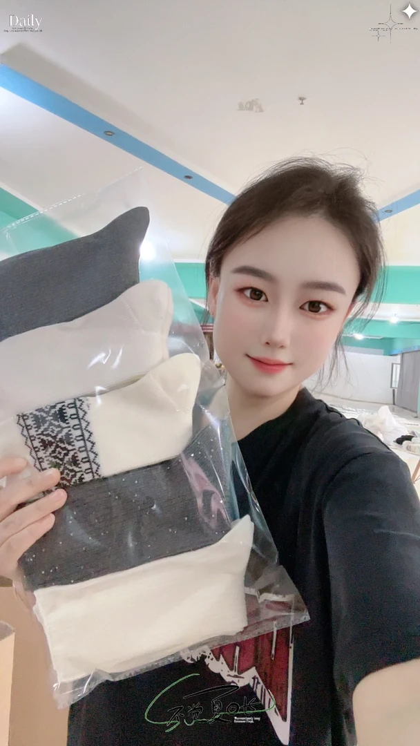 老六专属【4号链接】微瑕百搭中筒白袜子潮袜堆堆袜装饰袜防臭袜