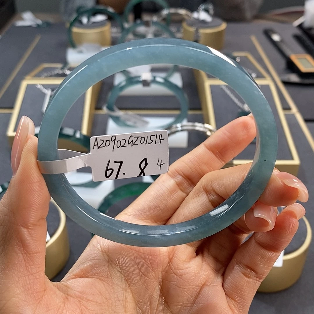 翡翠未镶嵌手镯67.84