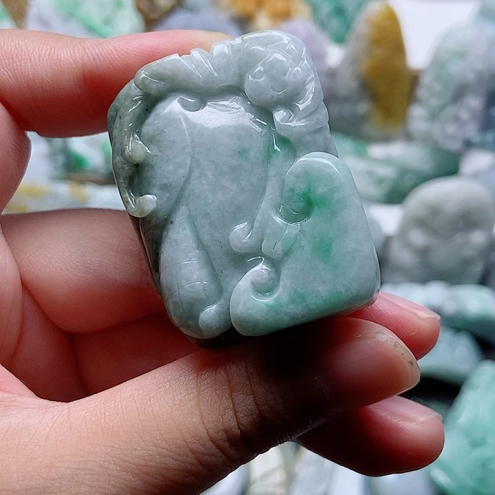 翡翠未镶嵌吊坠(不含链)1