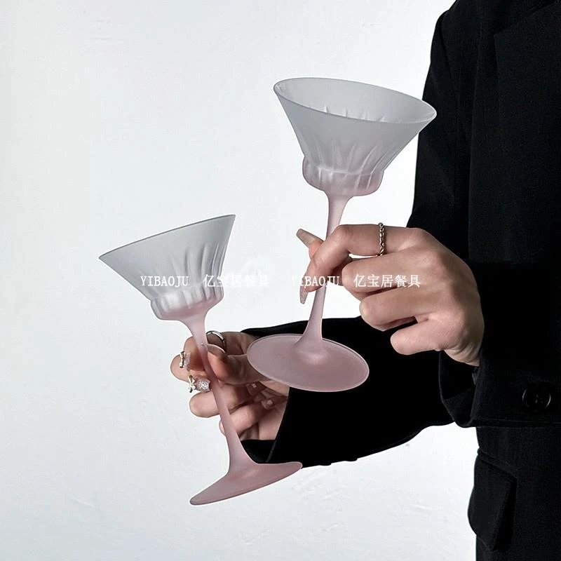 创意磨砂渐变粉刻花鸡尾酒杯高脚杯香槟杯马天尼杯饮品酒杯调酒杯