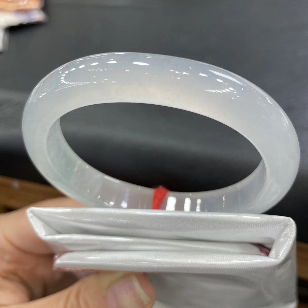 高冰种贵妃53.7圈有纹大漏天然缅甸翡翠a货