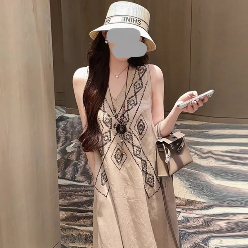 法式度假风宽松高级重工刺绣无袖背心裙女松弛感复古慵懒休闲长裙