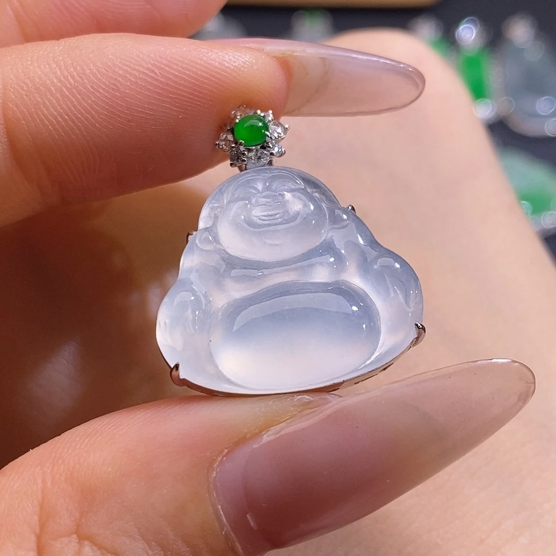 翡翠18K金镶嵌颈饰佛