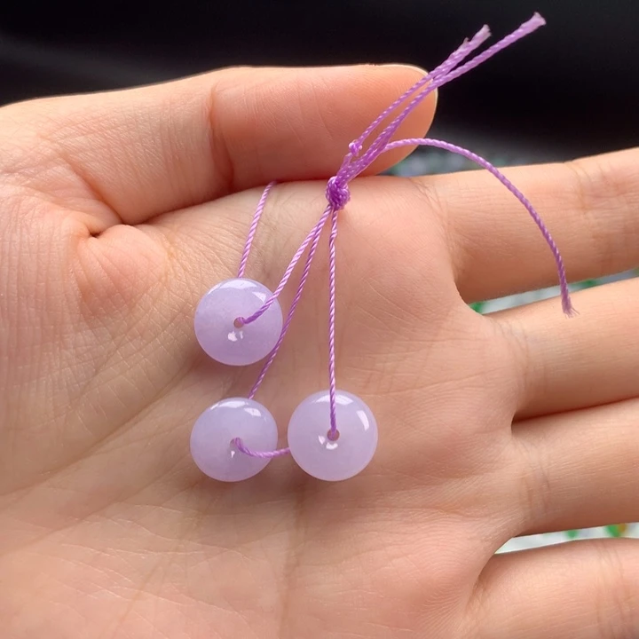 翡翠手镯未镶嵌翡翠