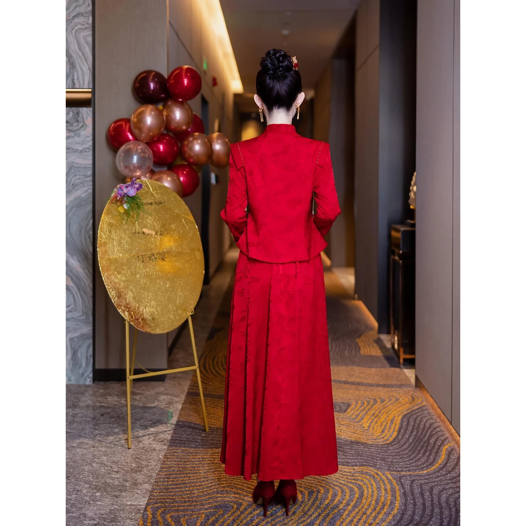 .旗袍敬酒服2025秋冬季新款红色新中式两件套结婚订婚礼服裙女长.