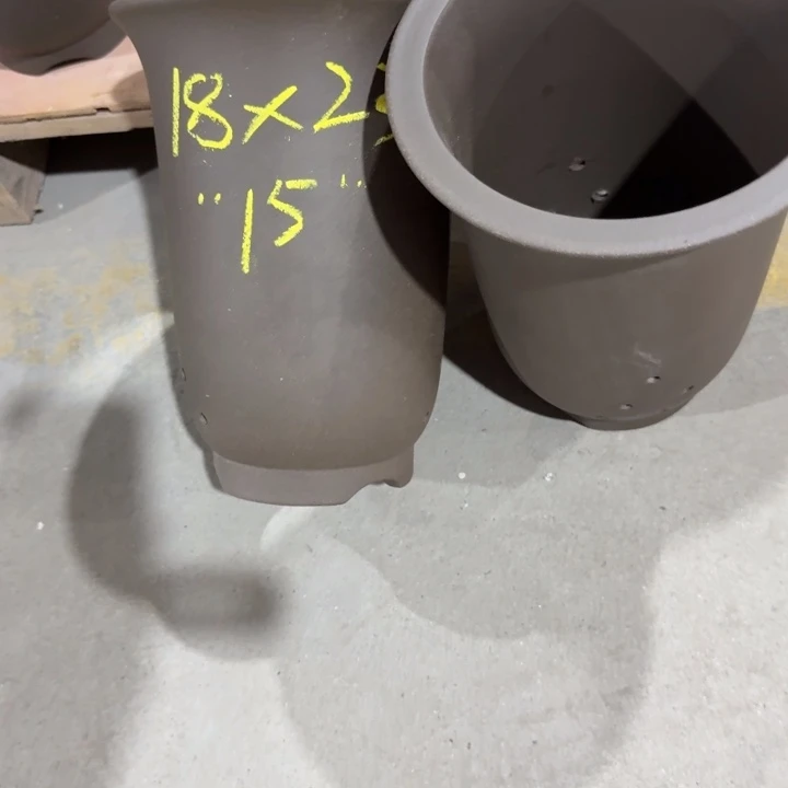 紫砂花盆高度23口径18俩只