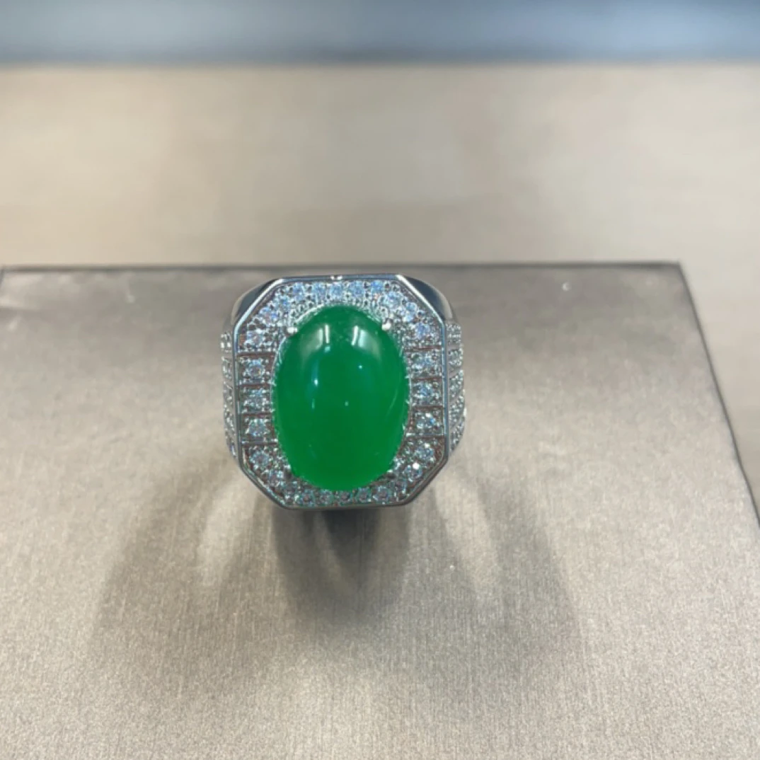 588  绿宽板戒指