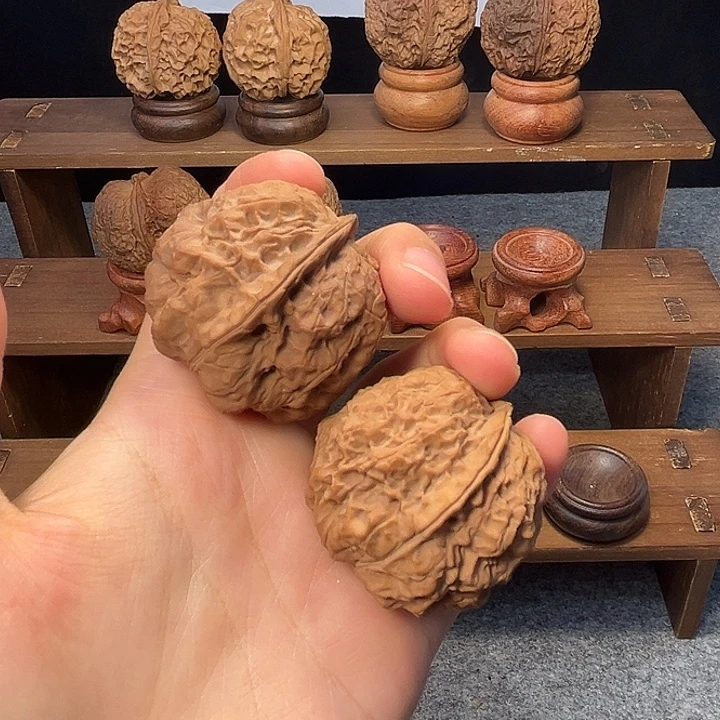 文玩核桃吊坠z老铁狮子41mm