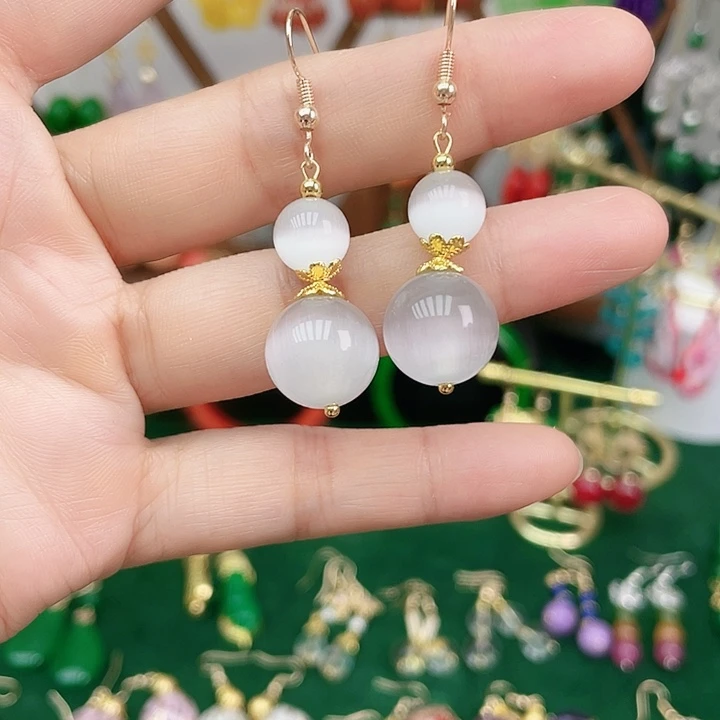 石英质玉合金耳钉