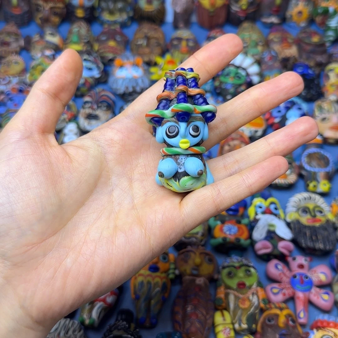 琉璃非金属玻璃颈饰波妹一个