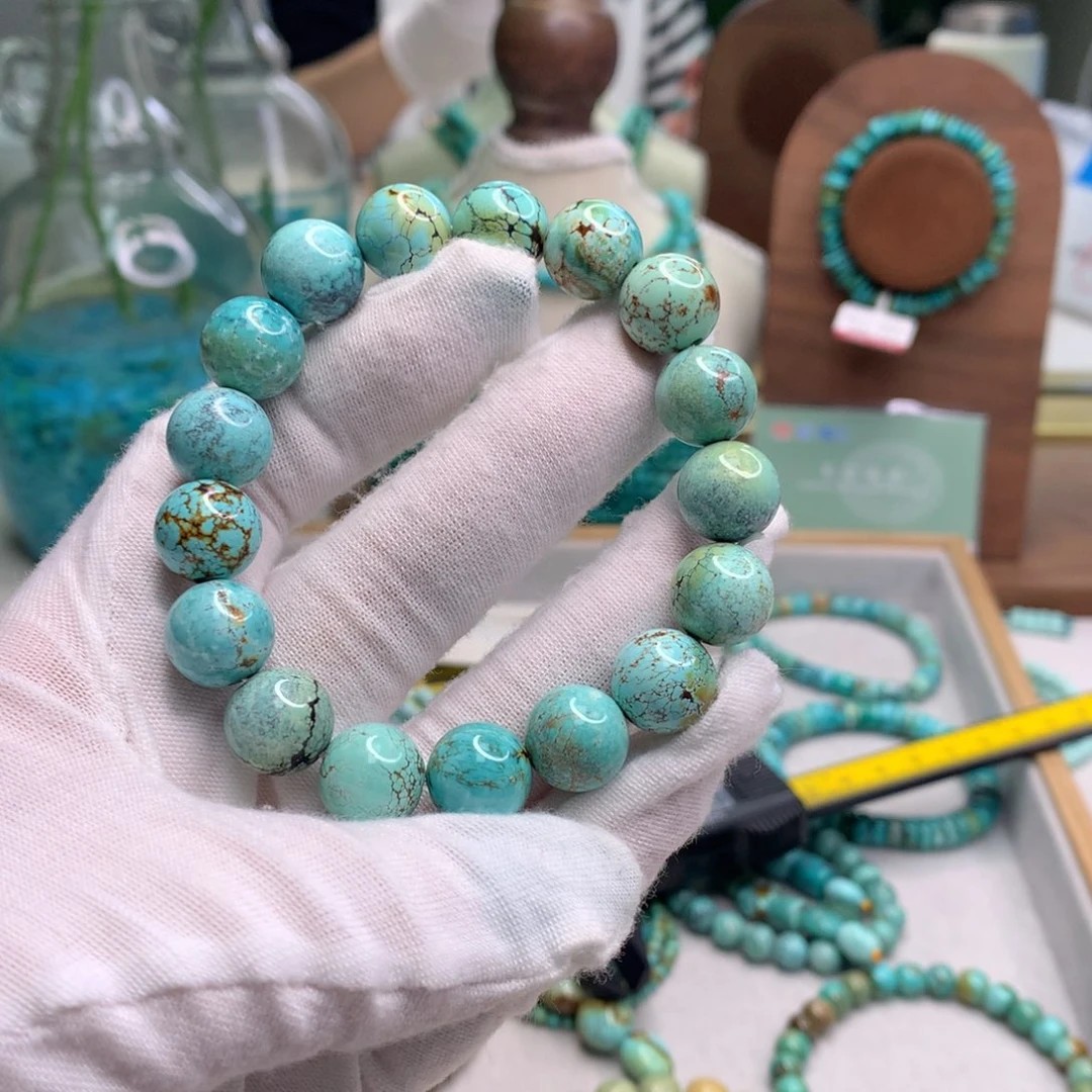 ‹***›绿松石未镶嵌饰品