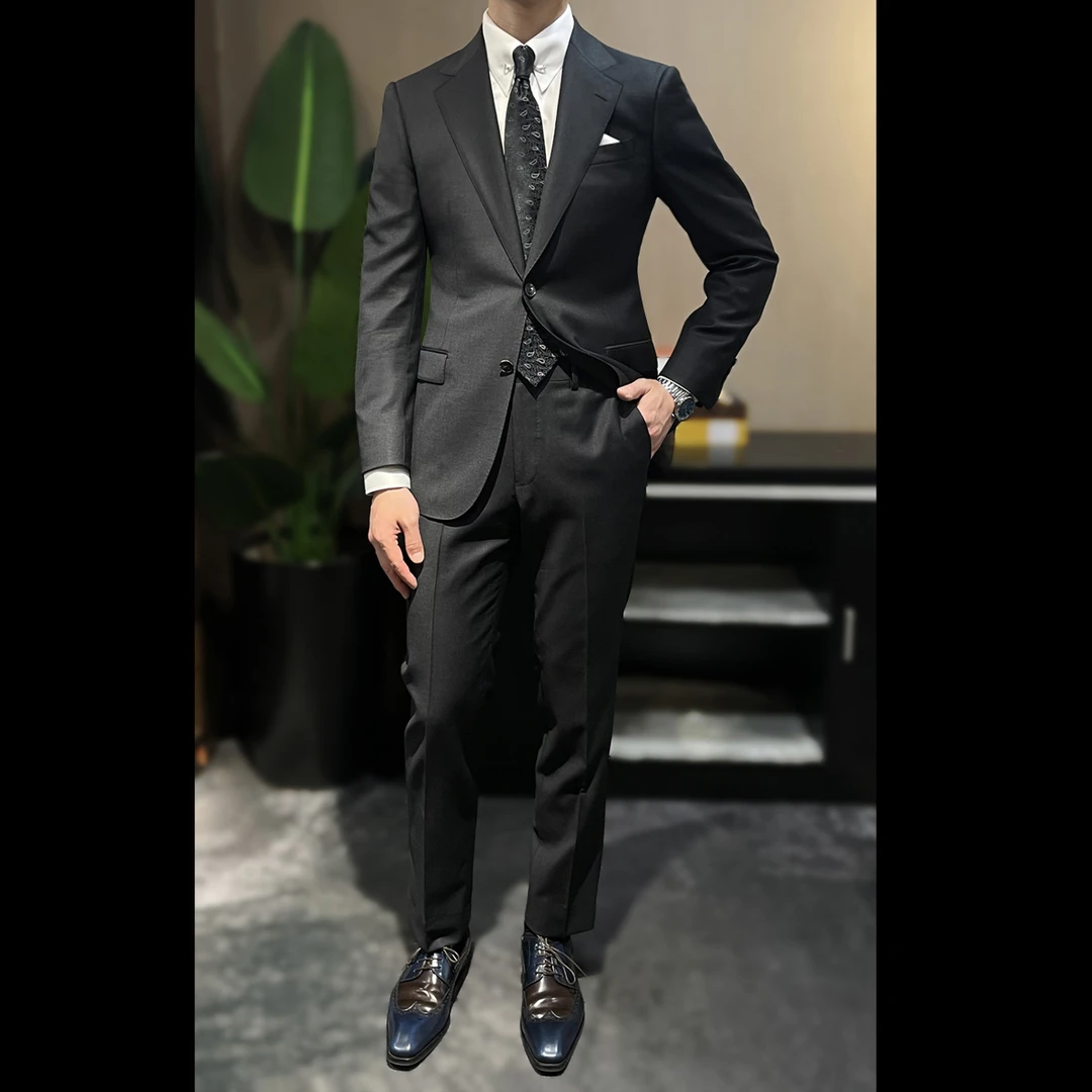 高级黑灰色100羊毛 手工半麻衬平驳领修身西服套装经典商务西装