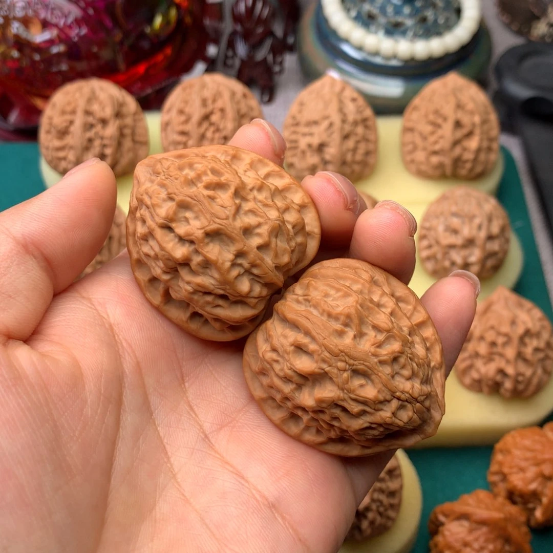 文玩核桃把件洮**珠核桃