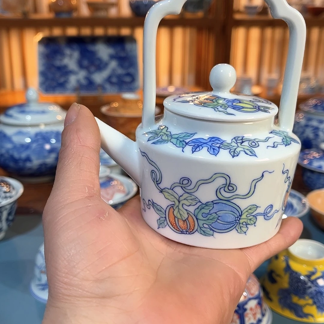 錡镇堂手工手绘壶