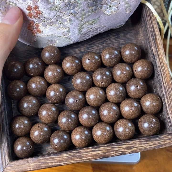 泥塑天木藏香1.5瑕疵珠香包约50克