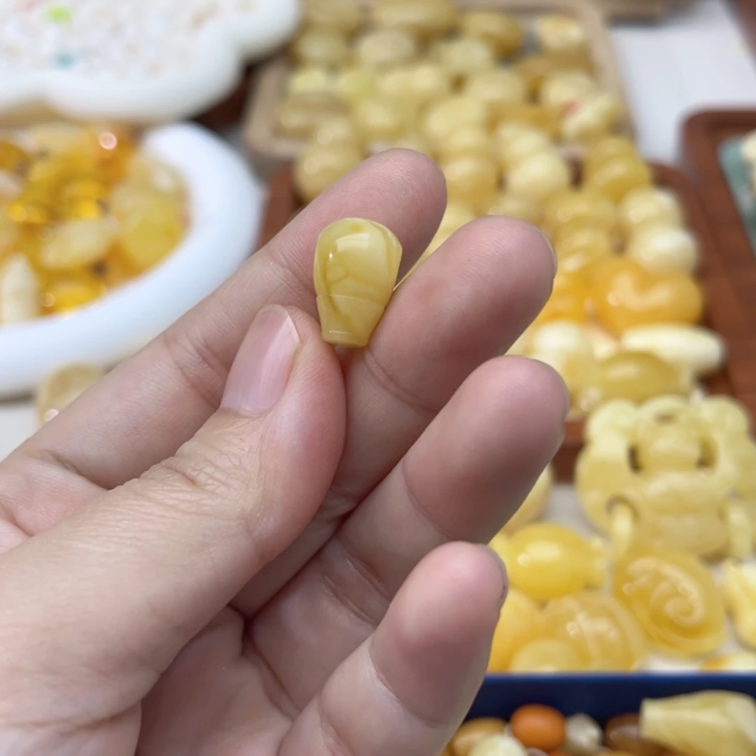 【闪购商品】未镶嵌蜜蜡裸石配饰