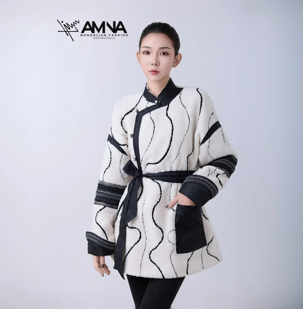 蒙古元素民族风冬季重工马蹄袖毛大衣女士蒙族棉服时尚保暖外套