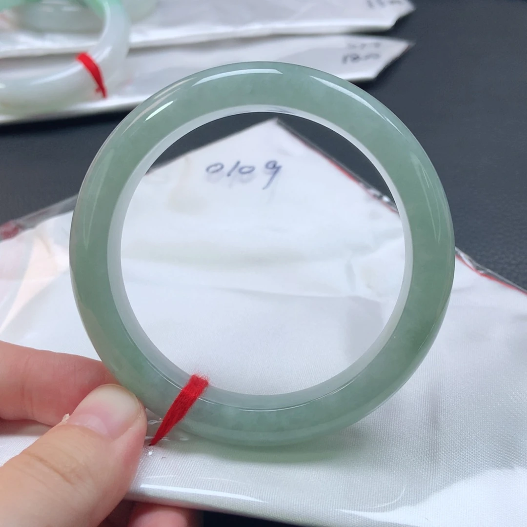 翡翠手镯未镶嵌0109号