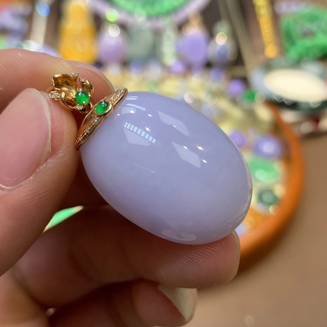 翡翠18K金镶嵌颈饰翡翠