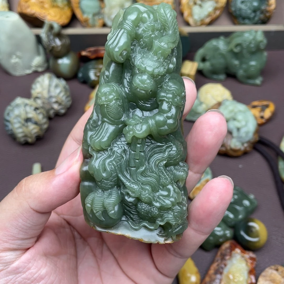 未镶嵌岫岩河磨玉（透闪石质玉）把件卜*