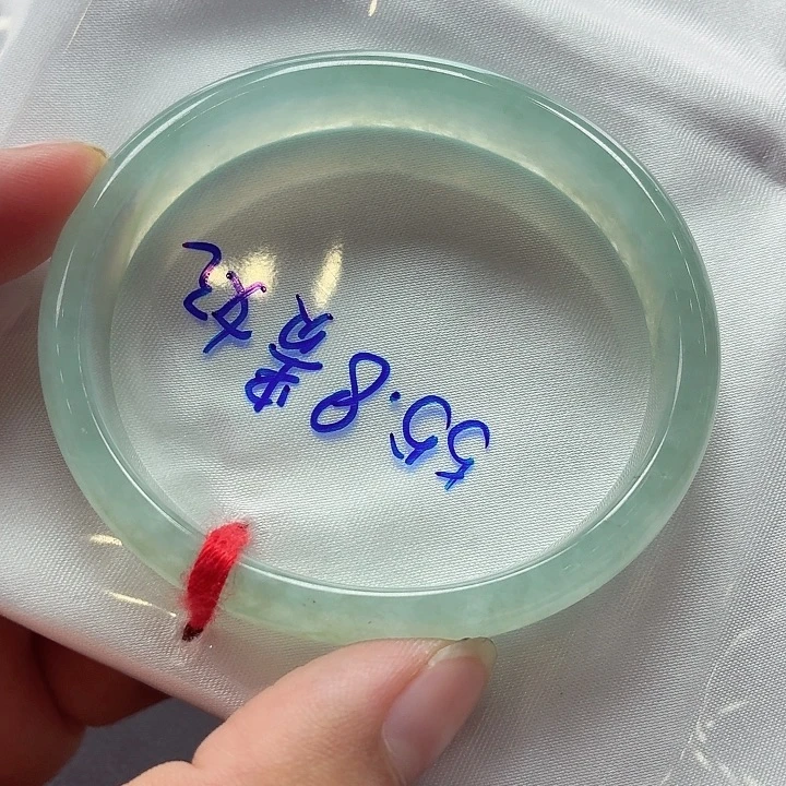 翡翠未镶嵌手镯（贵妃镯）天然缅甸A货翡翠