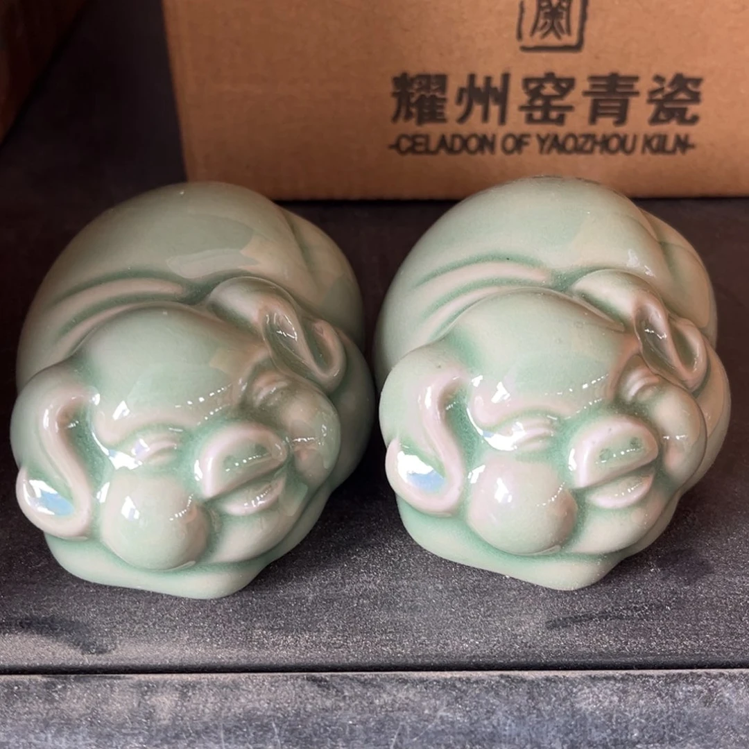 瓷天青色小猪 2 只