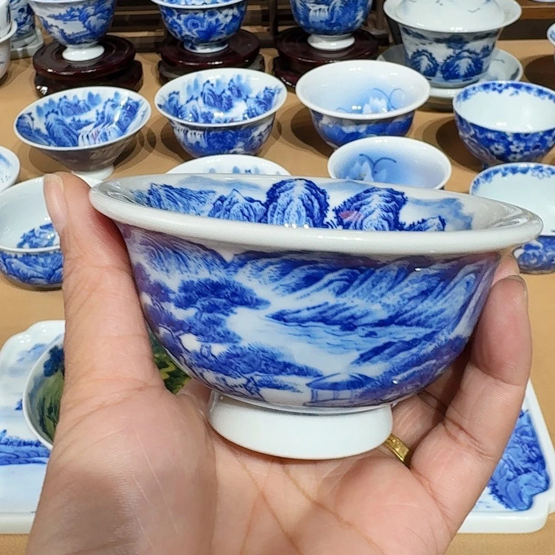 景德镇纯手绘压手杯微瑕