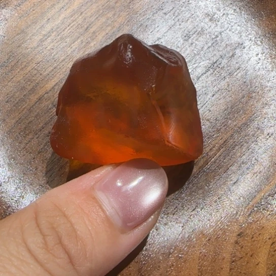 定制琥珀未镶嵌山**距专属定制