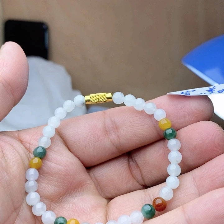 翡翠颈饰未镶嵌好