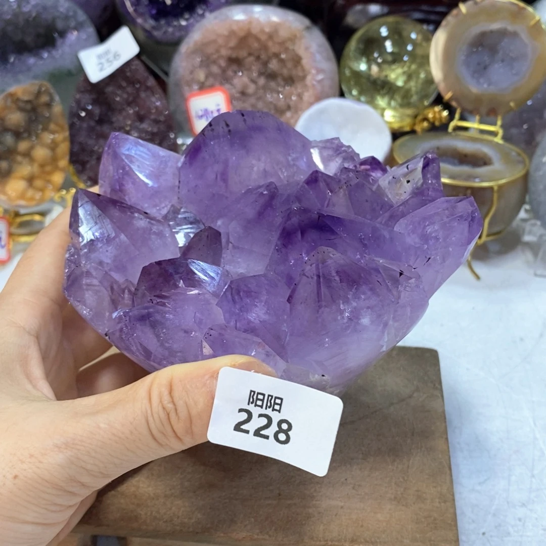大型摆件（非配饰）未镶嵌水晶