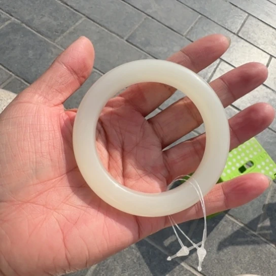 和田玉手镯未镶嵌56➕