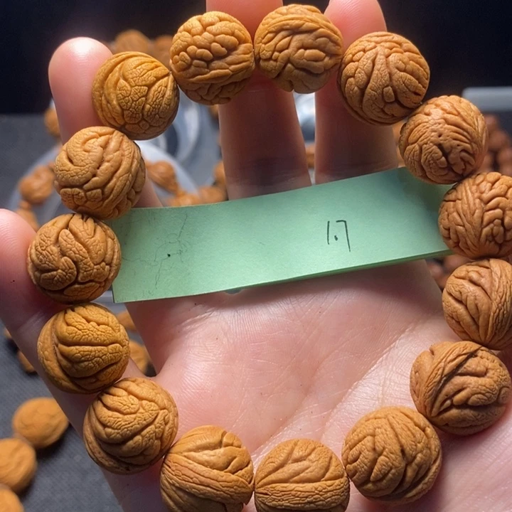 吊坠桃核秦岭山野生桃核