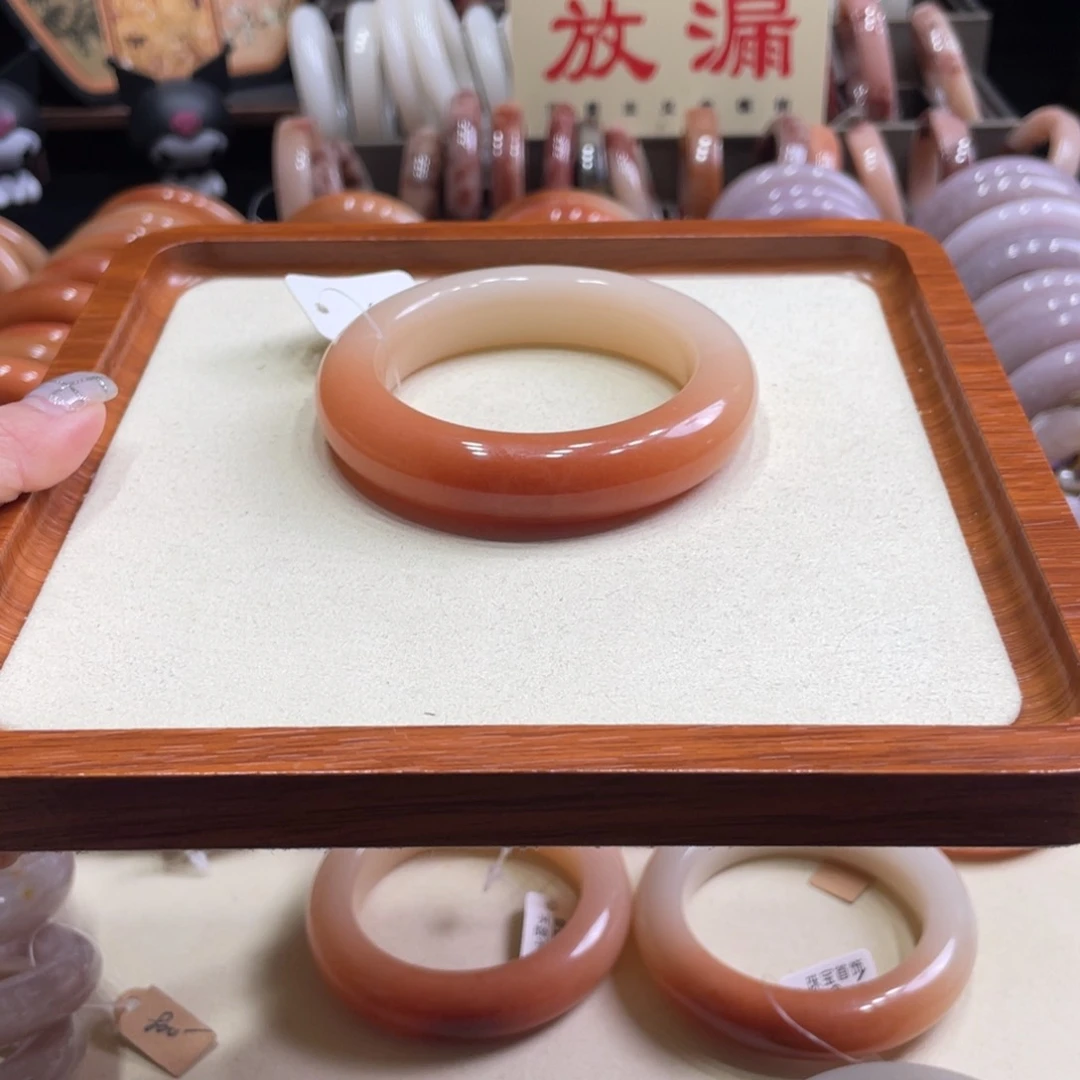 未镶嵌手镯石英质玉青*辰