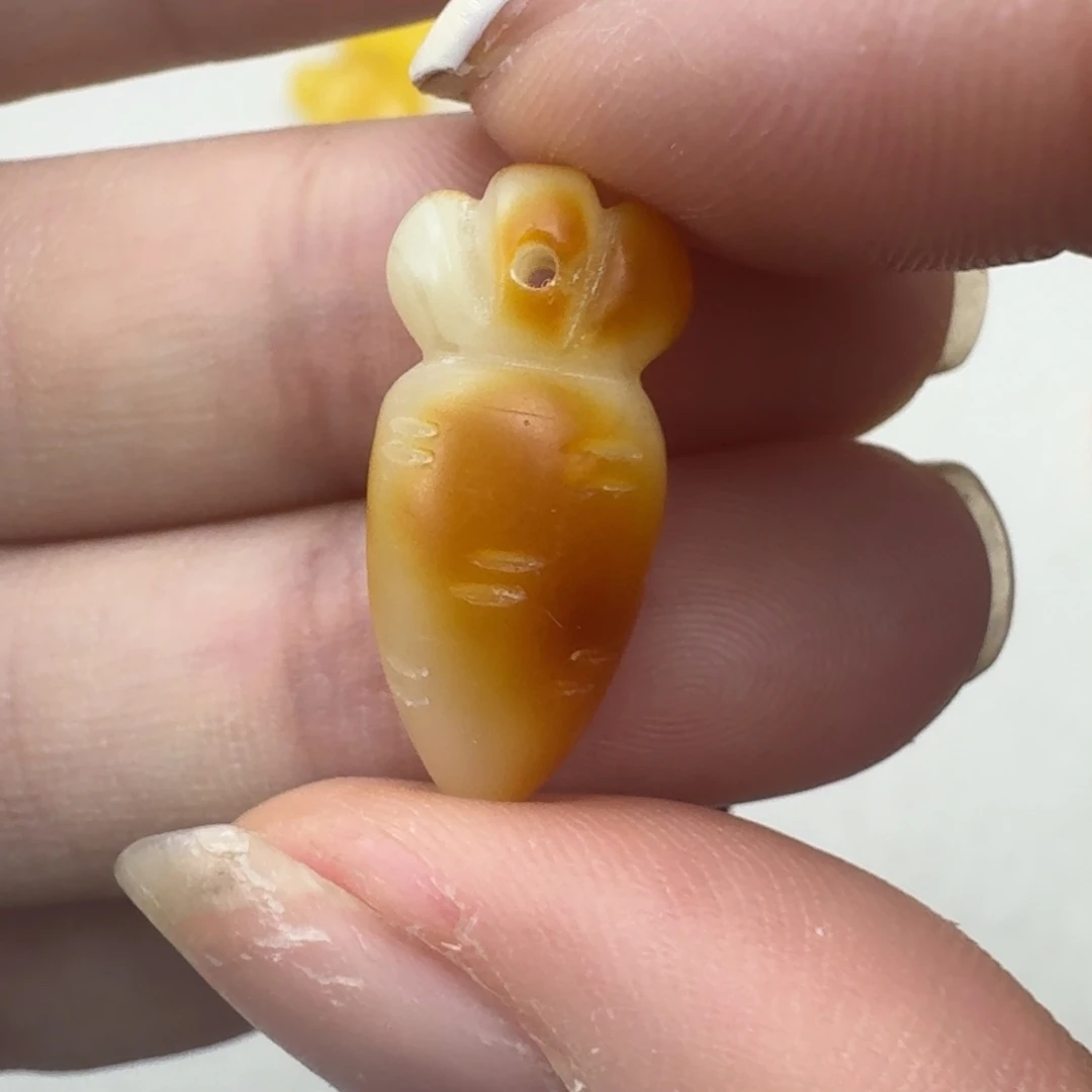 蜜蜡未镶嵌珠宝奇石全品吊坠孔 21.6×9.7×9.2mm