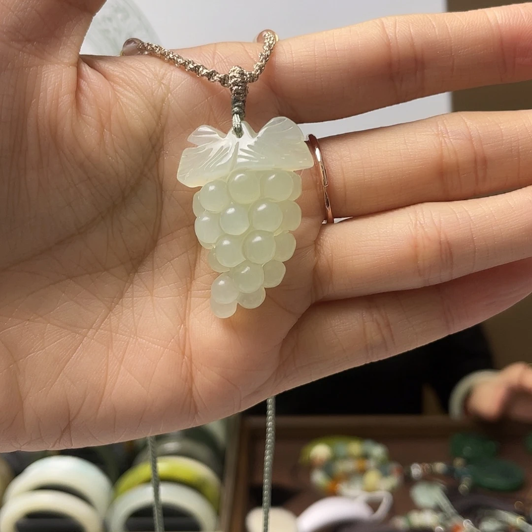 和田玉（糖玉）未镶嵌颈饰