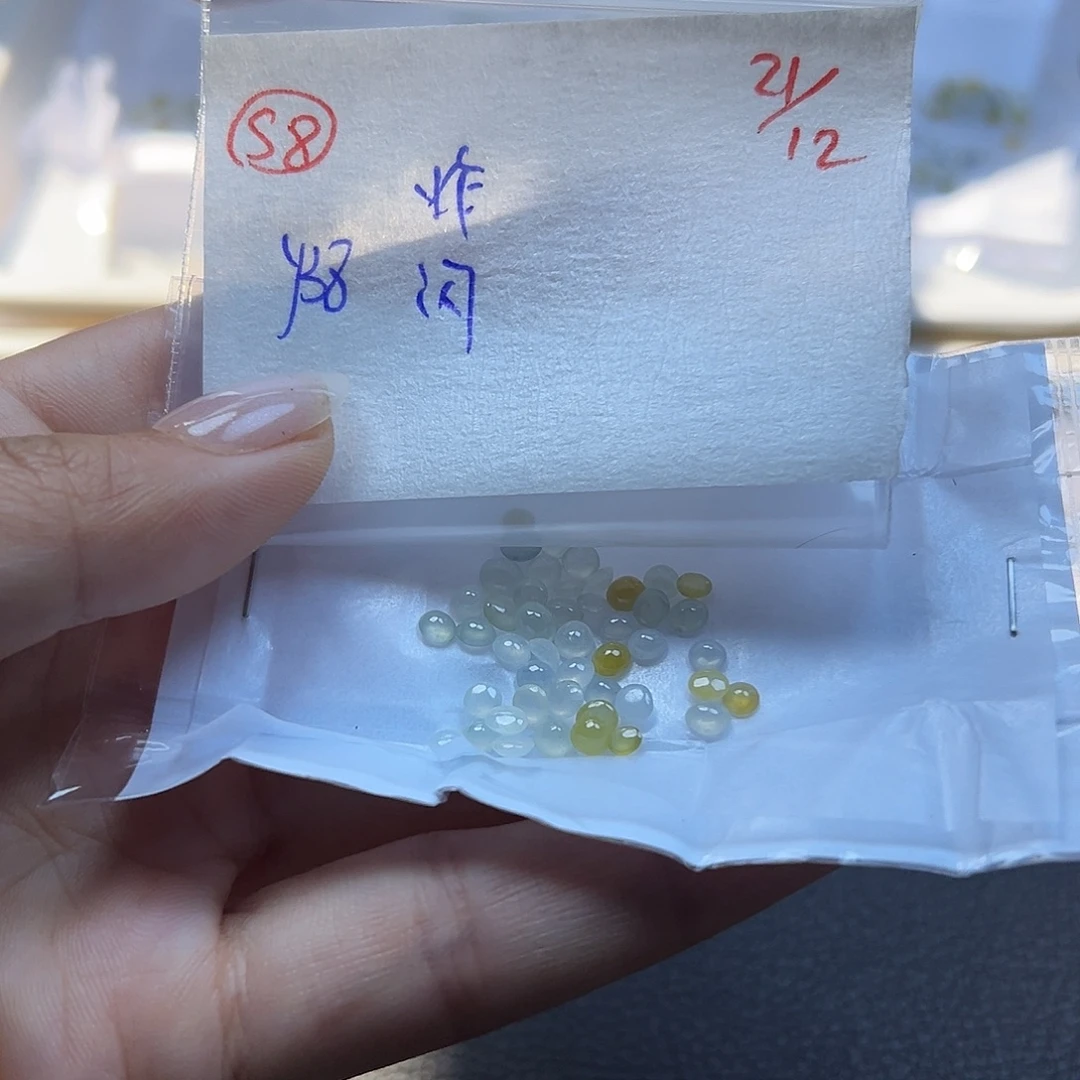 定制翡翠未镶嵌翡翠