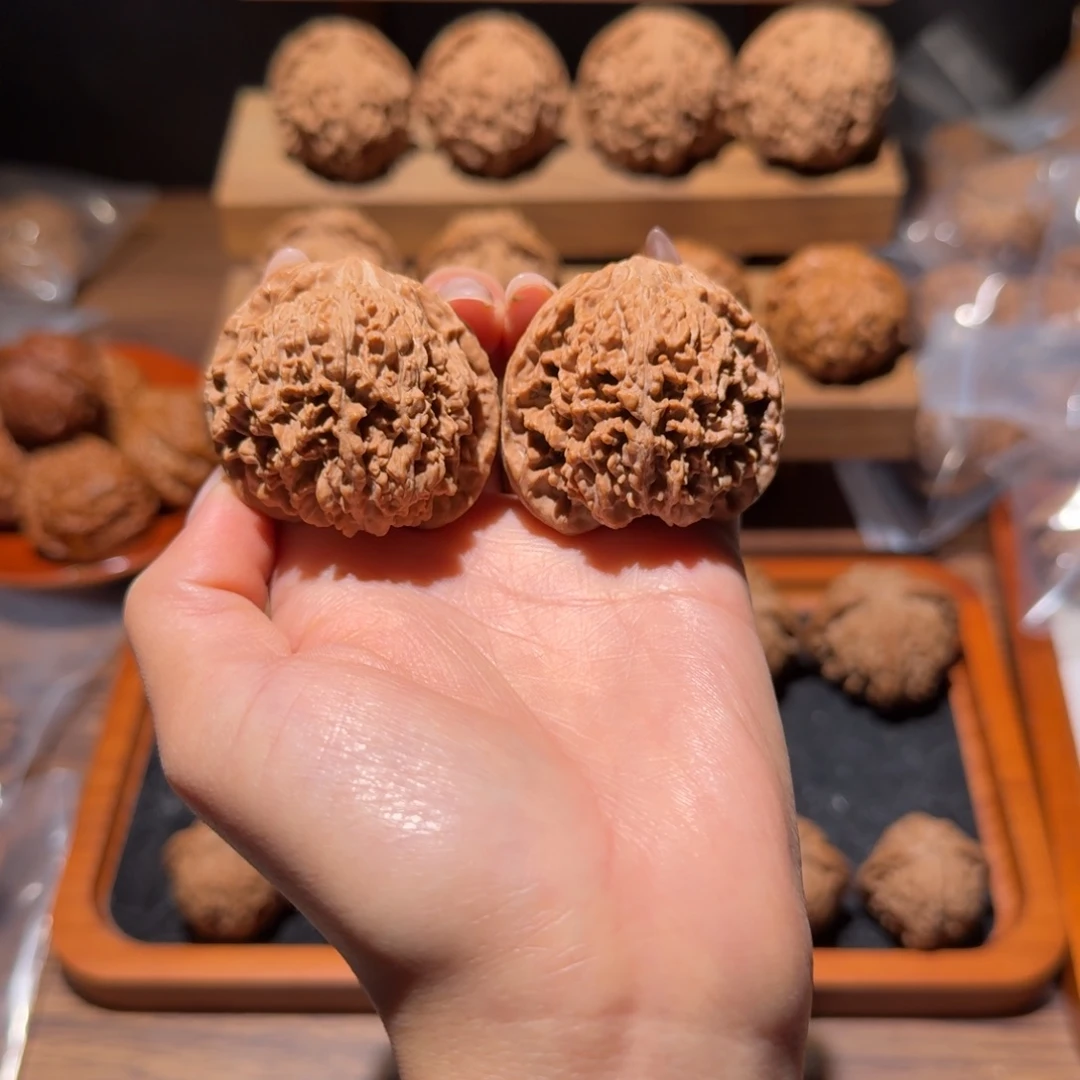 波***～文玩核桃吊坠41全品满天星