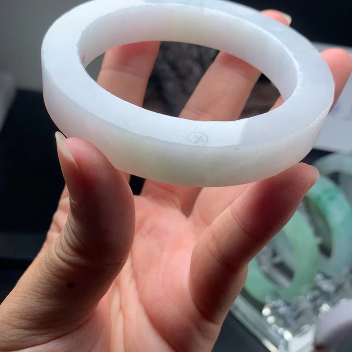 定制翡翠翡翠手镯未镶嵌