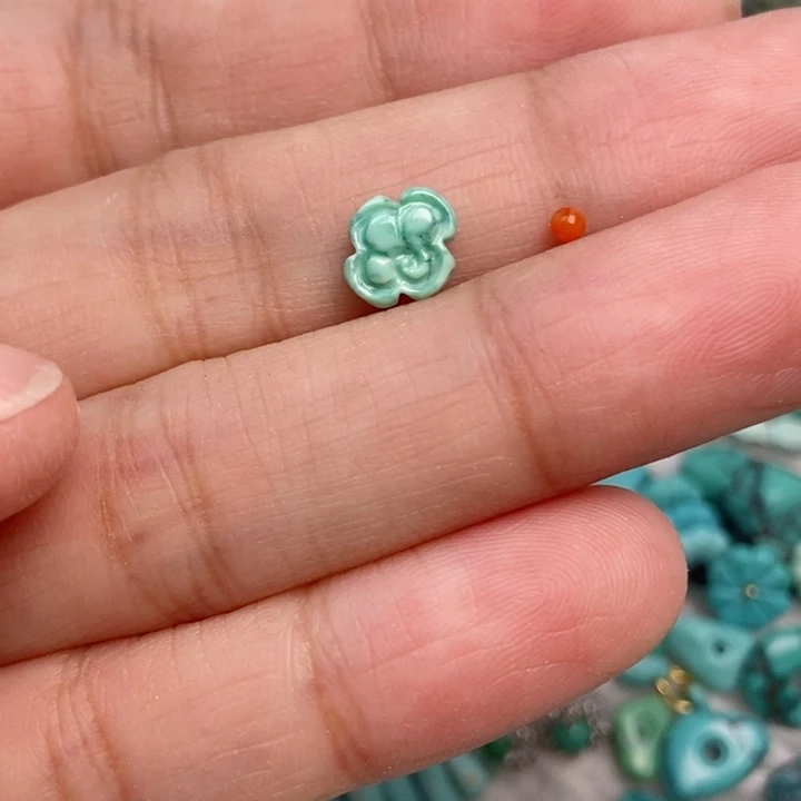 南红玛瑙未镶嵌珠宝奇石