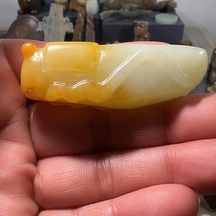 永***哥和田玉（糖玉）未镶嵌挂件