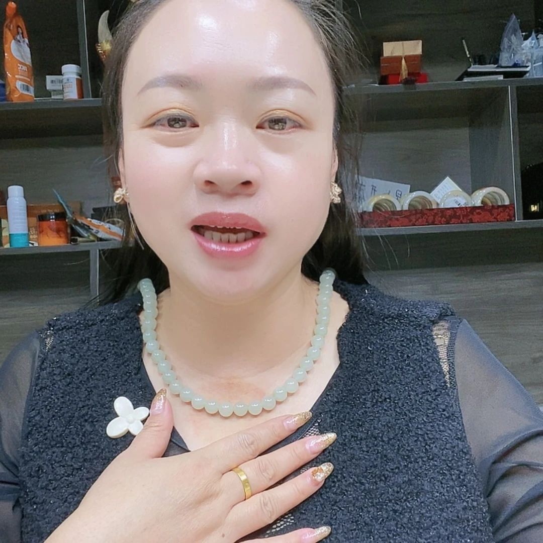 【闪购商品】未镶嵌手镯石英质玉