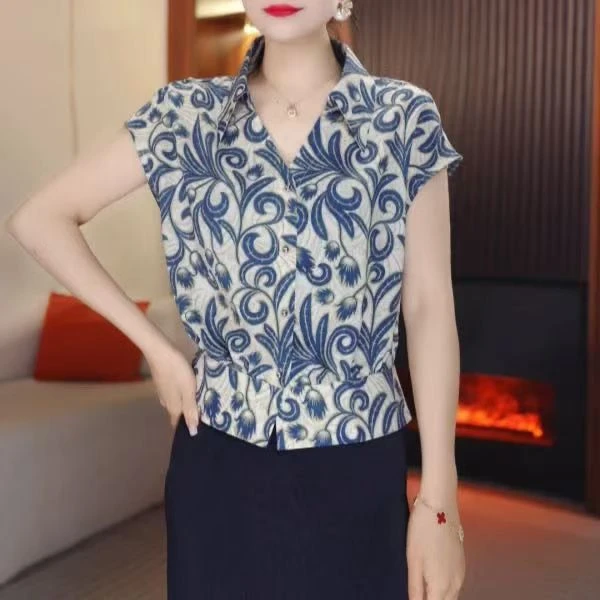 洋气短袖V领衬衫女夏季高级感气质减龄小衫宽松显瘦欧货印花上衣