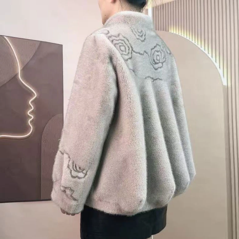 【正品 玫瑰花】设计师冬季爆款气质妈妈装百搭加厚女士外套上衣