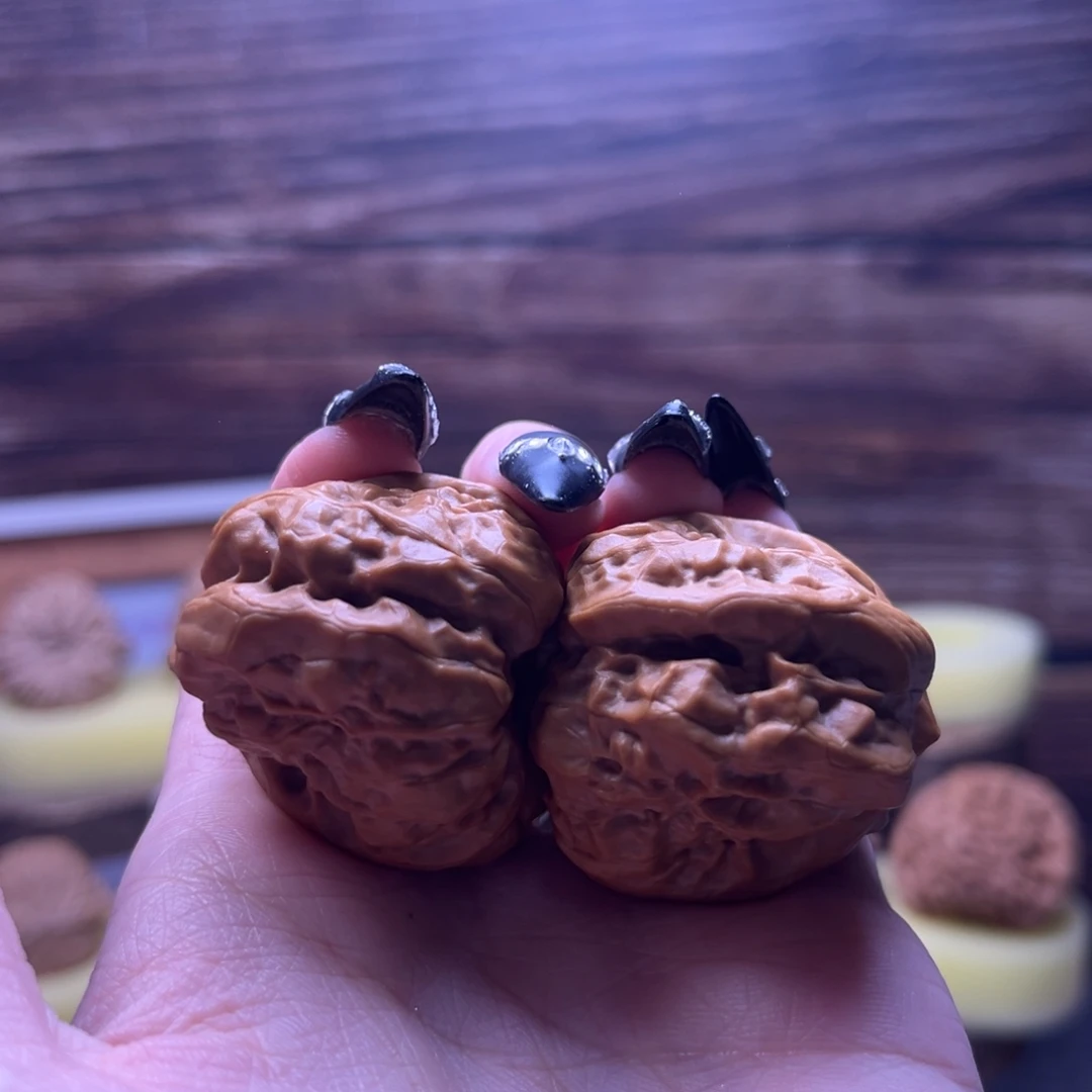 用***仨吊坠文玩核桃蛤蟆头闪71