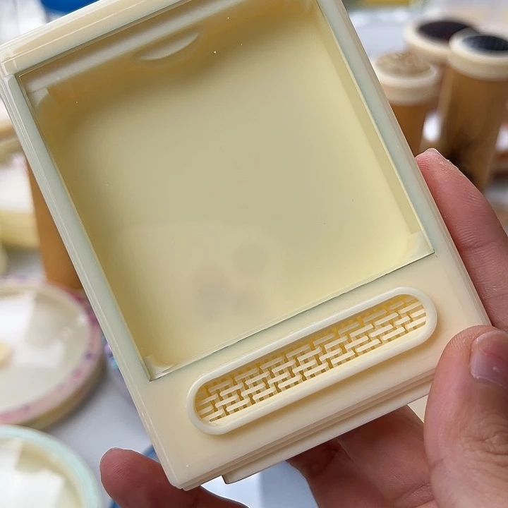 鸣虫虫具一个嗯嗯