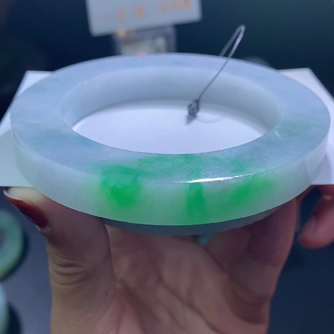 未镶嵌翡翠定制翡翠