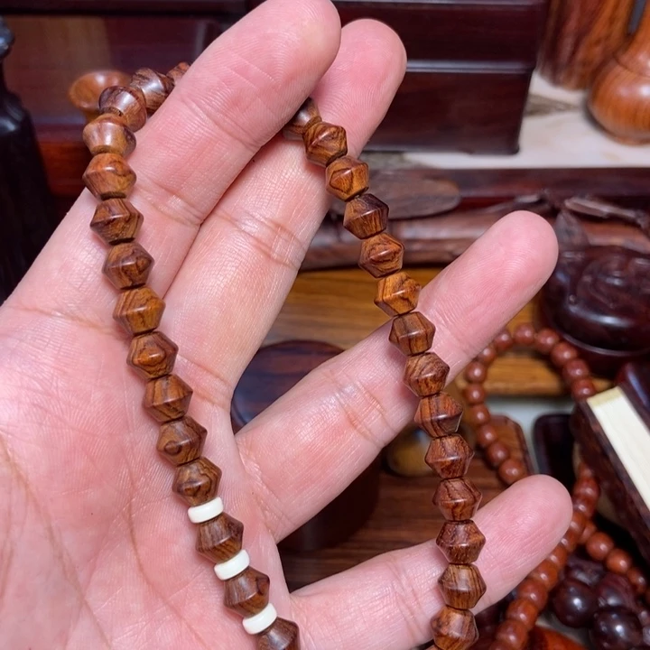 黄花梨/降香黄檀西亚古珠