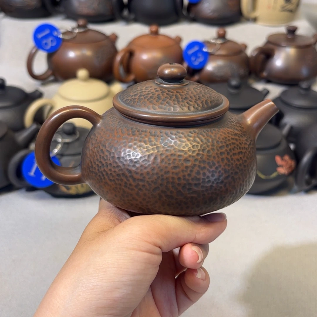 【闪购商品】红泥 锤纹壶 容量 180c c