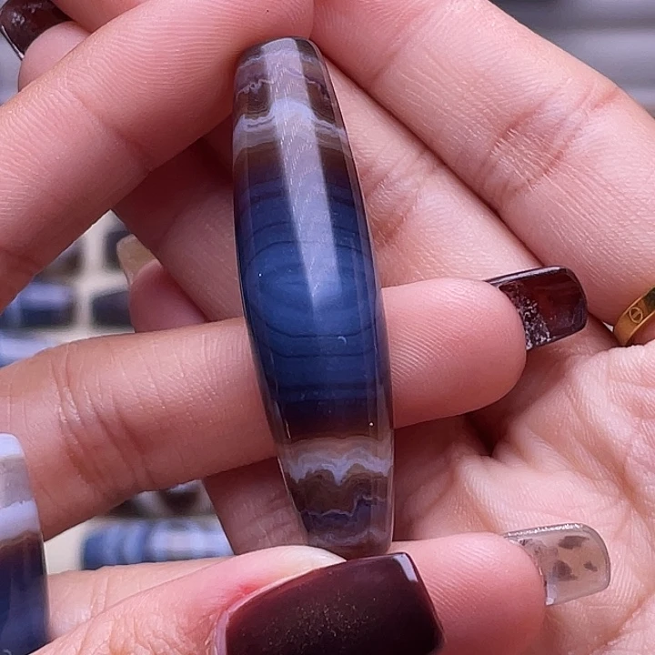 悉***多玛瑙/玉髓未镶嵌颈饰