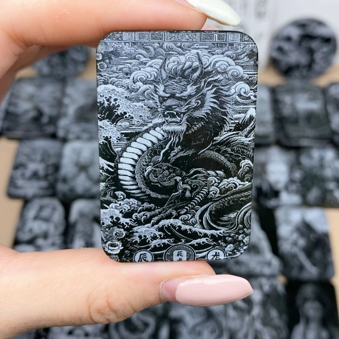 颈饰未镶嵌和田玉（糖玉）